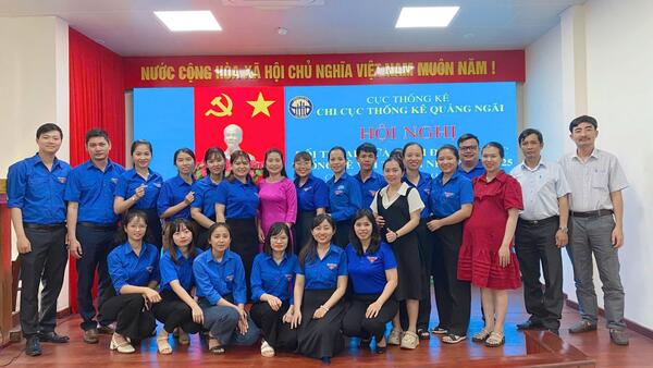 Chi cục Thống kê Quảng Ngãi tổ chức Hội nghị đối thoại giữa Lãnh đạo Chi cục với thanh niên ngành Thống kê năm 2025
