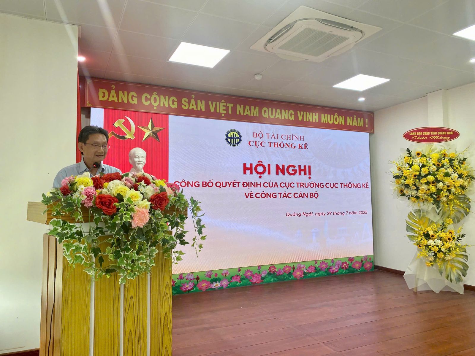 Đồng chí Đỗ Văn Hiệp – Phó Trưởng Thống kê tỉnh phát biểu nhận nhiệm vụ